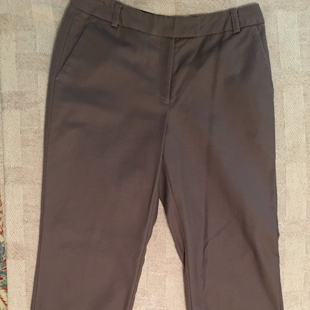 Peter Nygard flat front pants Sz 6 taupe